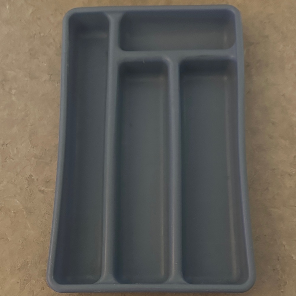 2 for $10 🎁 Vintage Rubbermaid Blue Cutlery/Utensil Tray